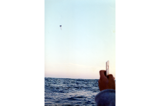 リフレクター内蔵バルーンによる携帯救命用遭難位置表示装置